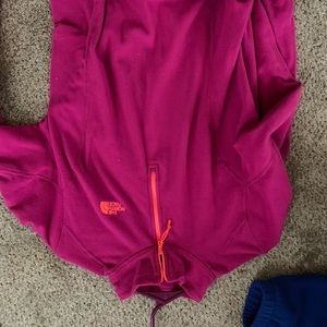 Women’s north face pullover